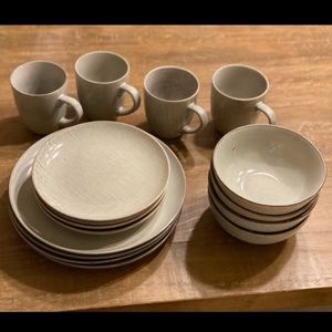 Target dinnerware set (1 of 2 post)